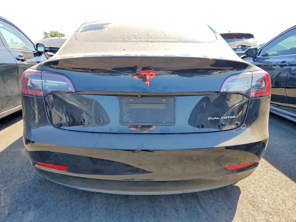 Продажа на аукционе авто 2019 Tesla Model 3, vin: 5YJ3E1EB4KF211995, номер лота: 52525226
