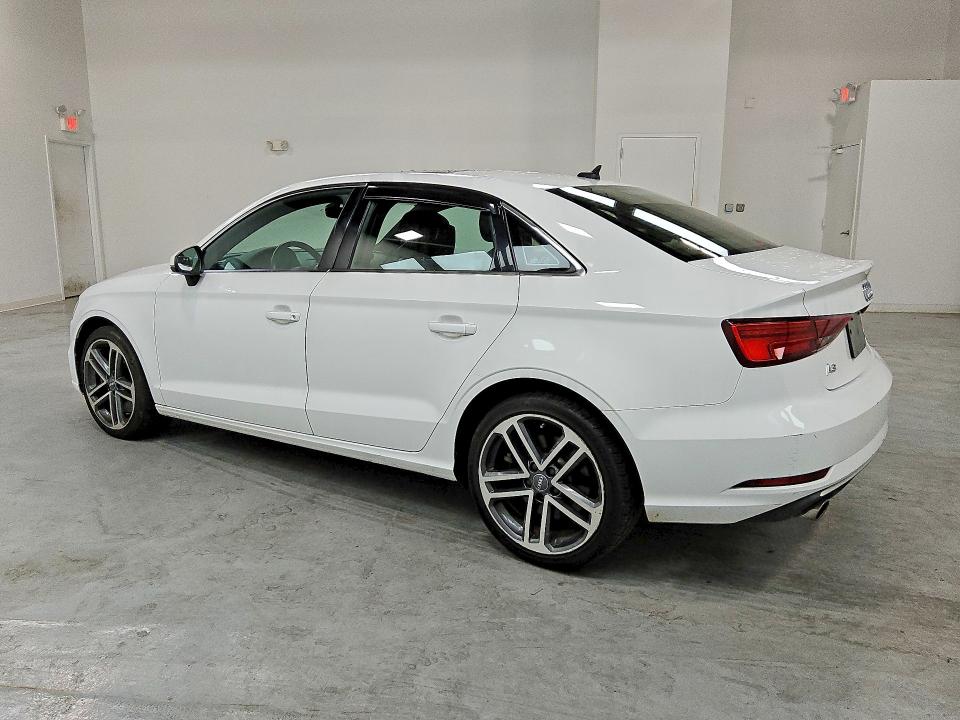 54147626 :رقم المزاد ، WAUBEGFF3KA080936 vin ، 2019 Audi A3 مزاد بيع