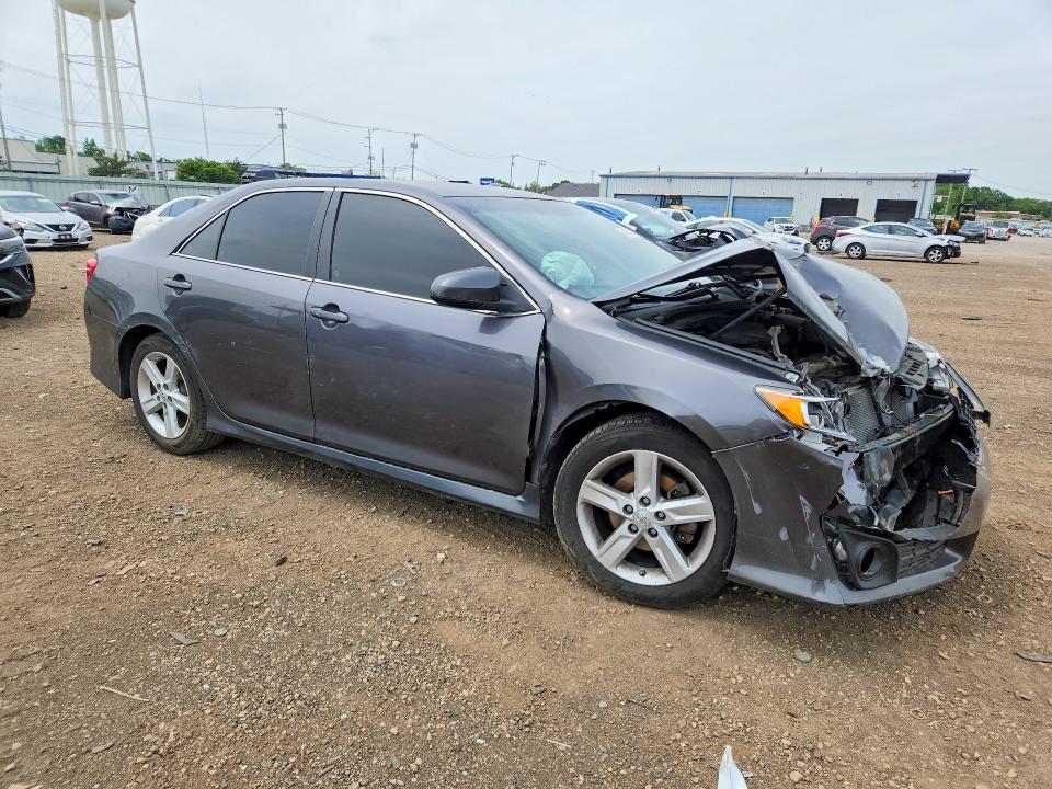 54851696 :رقم المزاد ، 4T1BF1FK2EU339389 vin ، 2014 Toyota Camry مزاد بيع