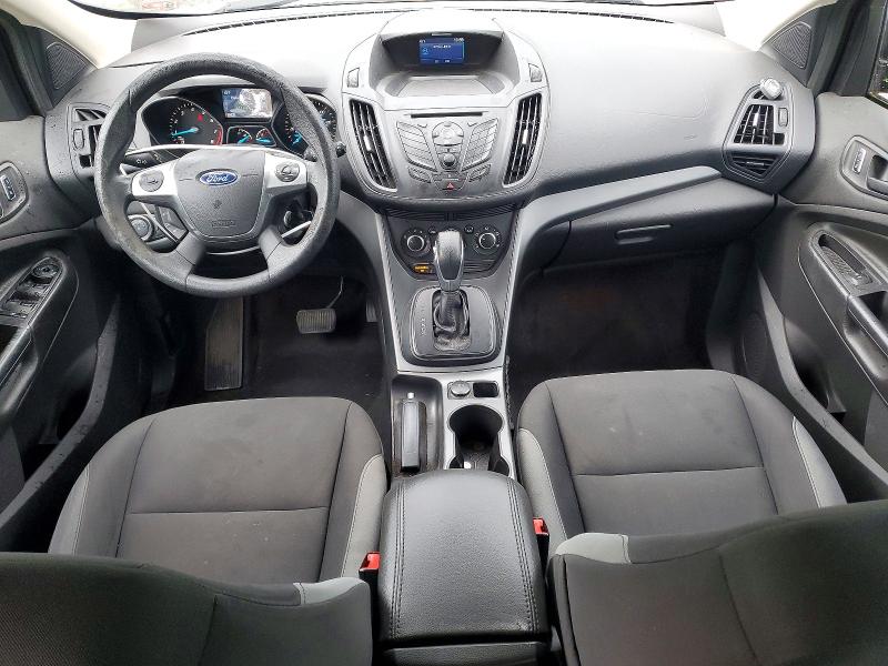 52342606 :رقم المزاد ، 1FMCU0F75FUA37872 vin ، 2015 Ford Escape مزاد بيع