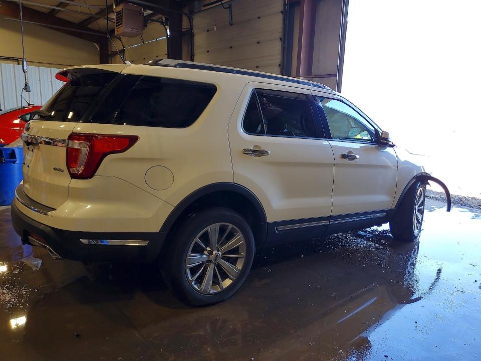 2018 Ford Explorer მანქანა იყიდება აუქციონზე, vin: 1FM5K8F86JGB15010, აუქციონის ნომერი: 53055206
