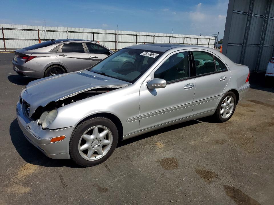 Продаж на аукціоні авто 2002 Mercedes-benz C, vin: WDBRF61J12F130979, номер лоту: 53278986
