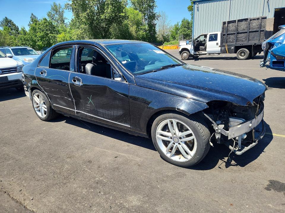 54722536 :رقم المزاد ، WDDGF8AB4EA942233 vin ، 2014 Mercedes-benz C مزاد بيع