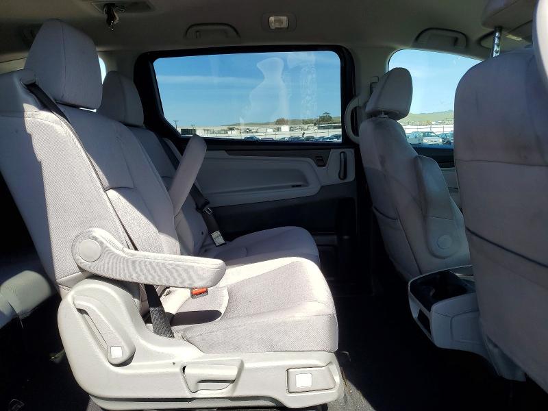 53264076 :رقم المزاد ، 5FNRL6H57JB101766 vin ، 2018 Honda Odyssey مزاد بيع