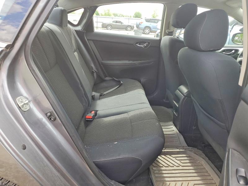 55555796 :رقم المزاد ، 3N1AB7APXJY221585 vin ، 2018 Nissan Sentra مزاد بيع