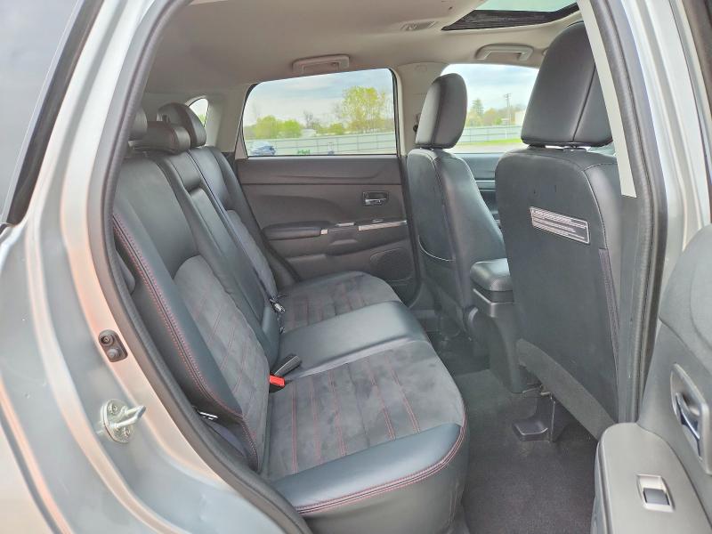 52823336 :رقم المزاد ، JA4AR3AW8JZ005436 vin ، 2018 Mitsubishi Outlander Sport مزاد بيع