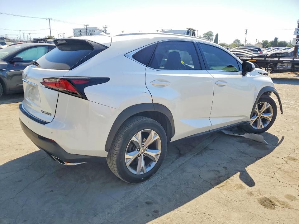 54703106 :رقم المزاد ، JTJYARBZXH2051308 vin ، 2017 Lexus Nx 200t مزاد بيع