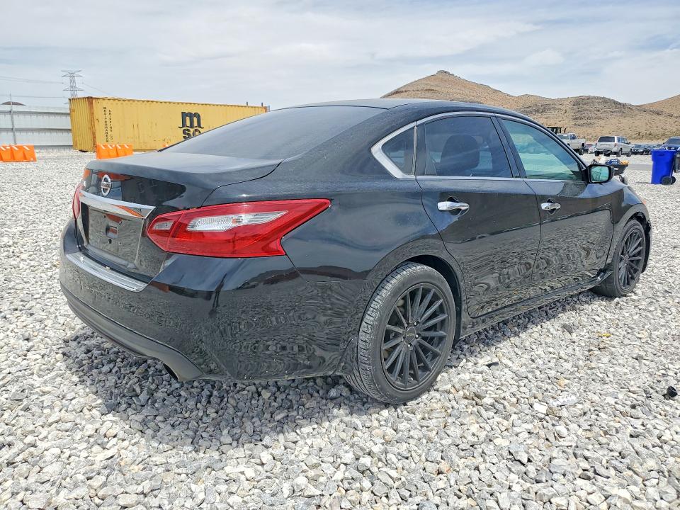 Aukcja sprzedaży 2018 Nissan Altima, vin: 1N4AL3APXJC131662, numer aukcji: 51999386
