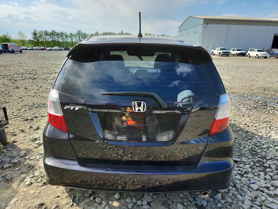 53129236 :رقم المزاد ، JHMGE8H54DC045153 vin ، 2013 Honda Fit مزاد بيع
