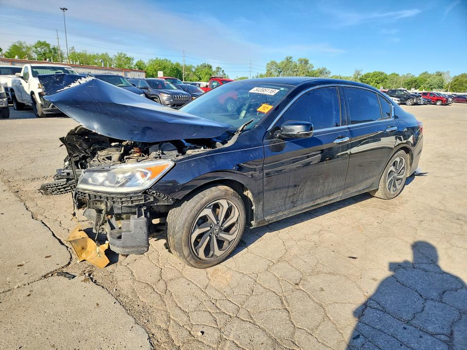 2017 Honda Accord მანქანა იყიდება აუქციონზე, vin: 1HGCR2F83HA006720, აუქციონის ნომერი: 54395116