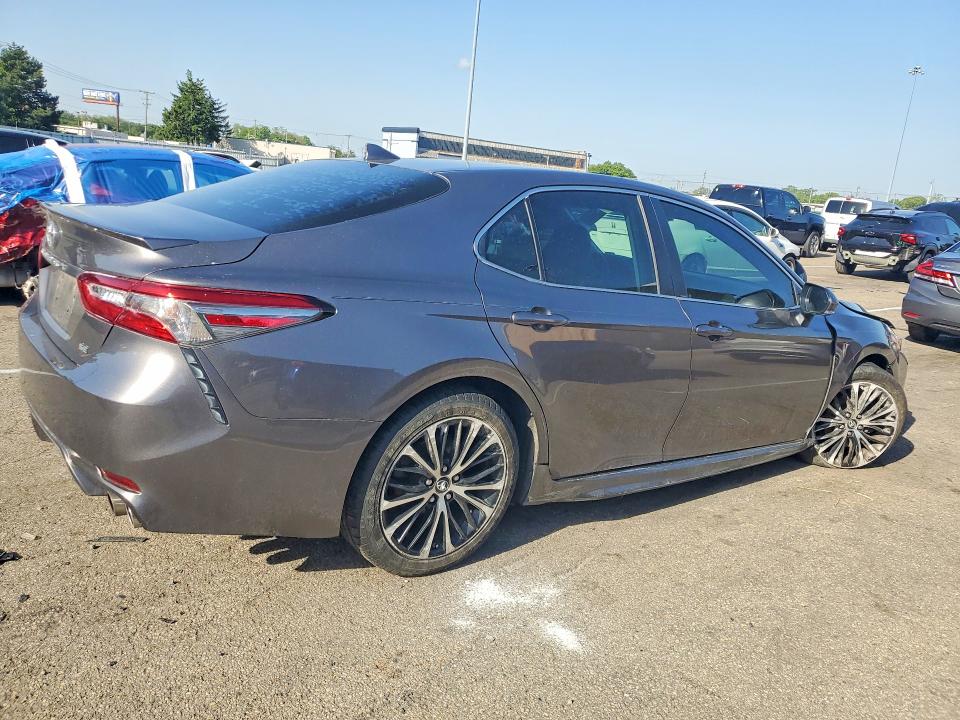 Aukcja sprzedaży 2018 Toyota Camry, vin: 4T1B11HK8JU011917, numer aukcji: 53378256