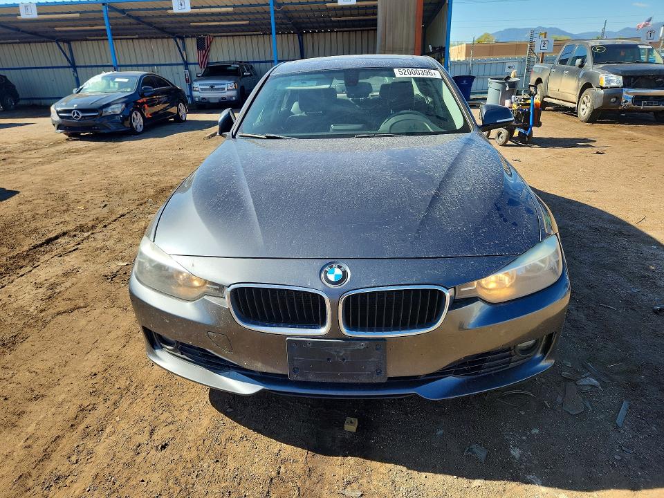 2013 Bmw 328 მანქანა იყიდება აუქციონზე, vin: WBA3C1G51DNR46853, აუქციონის ნომერი: 52000396