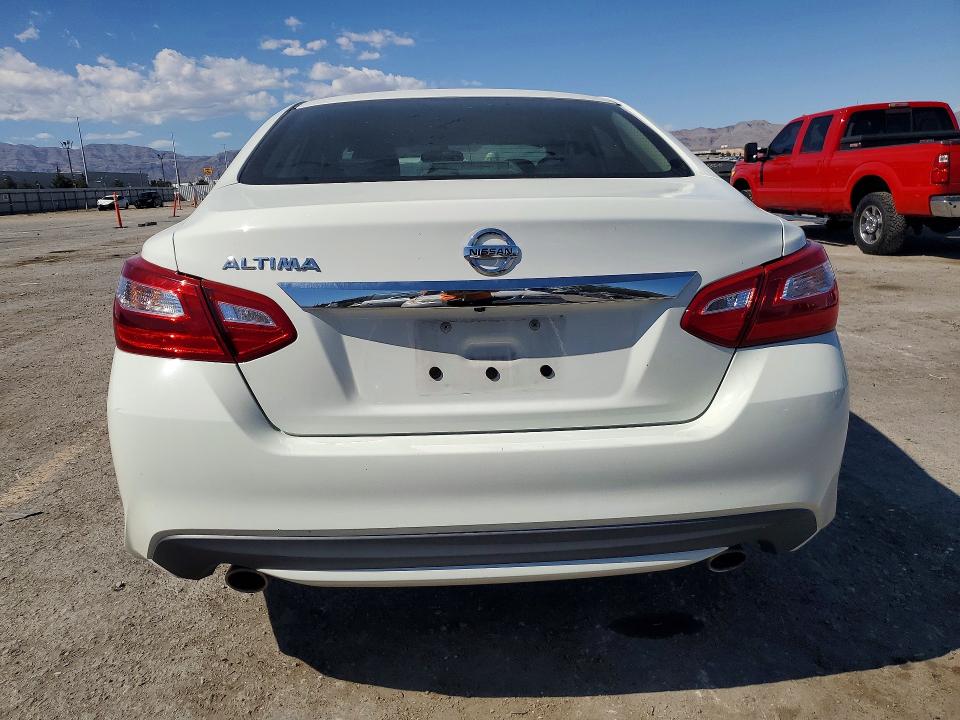 Продажа на аукционе авто 2017 Nissan Altima, vin: 1N4AL3AP0HC486494, номер лота: 52774156