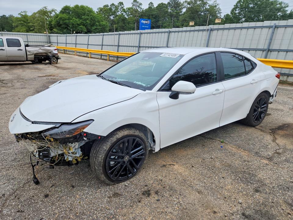 Auction sale of the 2026 Toyota Camry, vin: 4T1DAACK0TU683733, lot number: 52742406