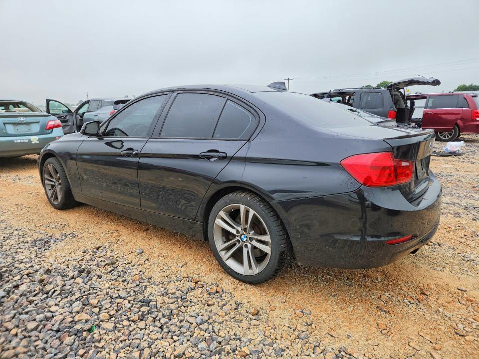 2013 Bmw 335 მანქანა იყიდება აუქციონზე, vin: WBA3B9C50DF585794, აუქციონის ნომერი: 54283416