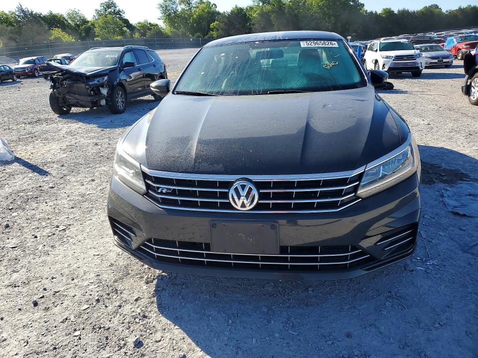 Продаж на аукціоні авто 2018 Volkswagen Passat, vin: 1VWAA7A32JC008049, номер лоту: 52965826