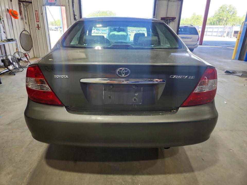 52897086 :رقم المزاد ، JTDBE32K820054305 vin ، 2002 Toyota Camry مزاد بيع