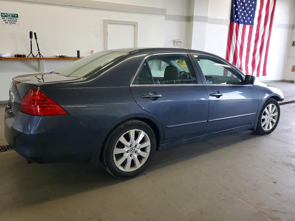 53765976 :رقم المزاد ، 1HGCM66897A800125 vin ، 2007 Honda Accord مزاد بيع