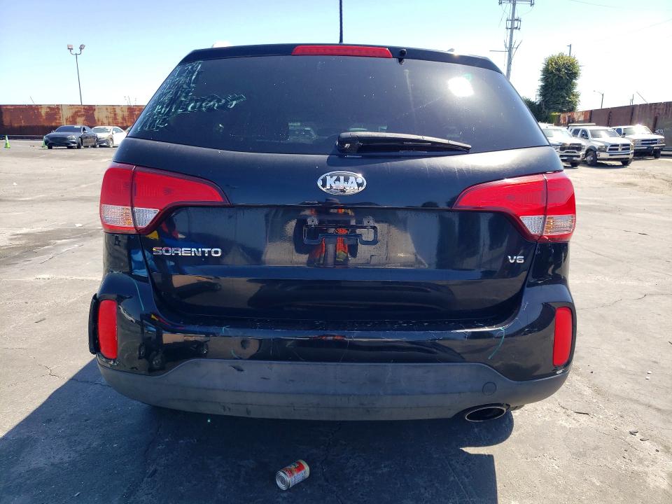 Продажа на аукционе авто 2015 Kia Sorento, vin: 5XYKTDA70FG605643, номер лота: 52891606