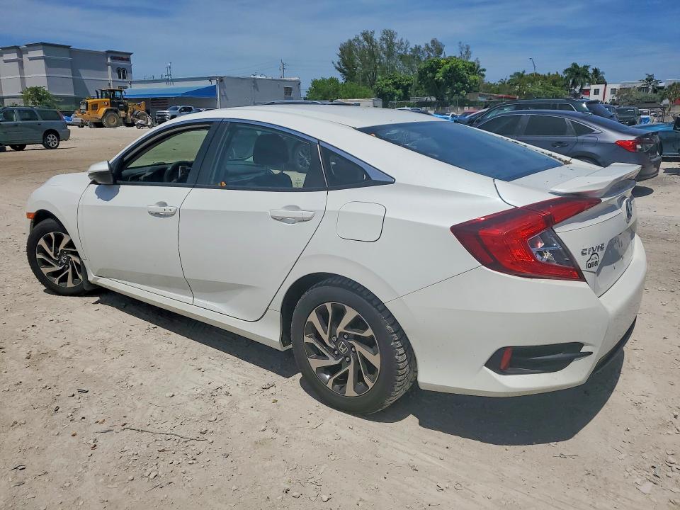 Aukcja sprzedaży 2017 Honda Civic, vin: 2HGFC2F8XHH037513, numer aukcji: 52650456