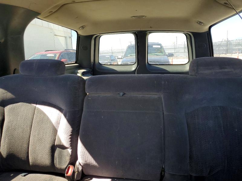 53838846 :رقم المزاد ، 3GNEC16T92G343741 vin ، 2002 Chevrolet Suburban مزاد بيع