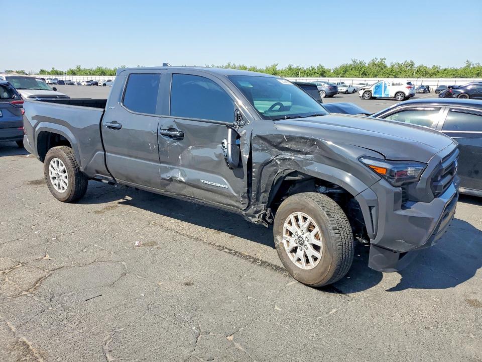 52584096 :رقم المزاد ، 3TMLB5JN1TM229139 vin ، 2026 Toyota Tacoma مزاد بيع