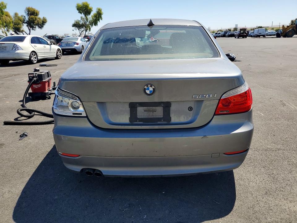 54021526 :رقم المزاد ، WBANU5C56AC125130 vin ، 2010 Bmw 528 مزاد بيع