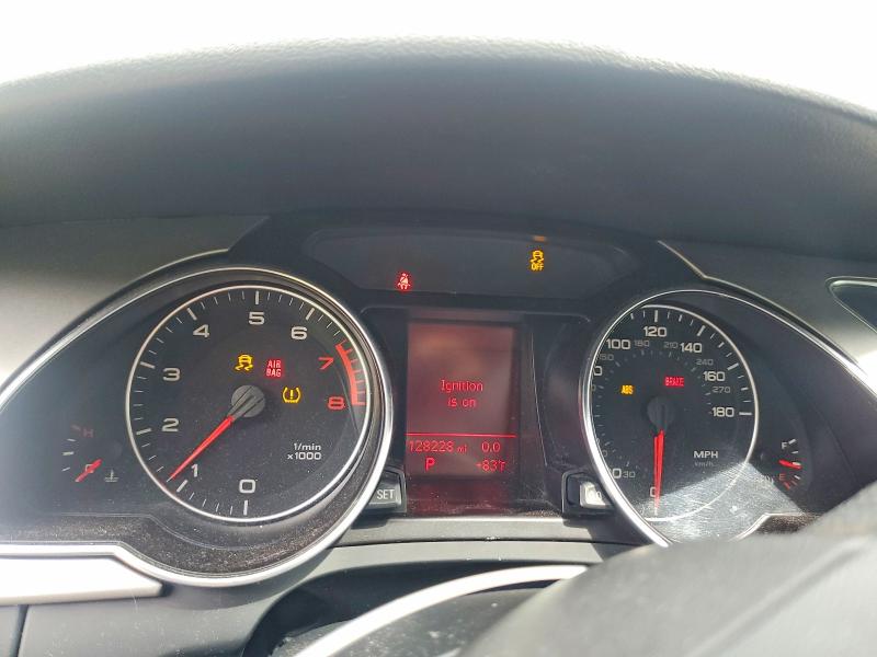 2010 Audi A5 მანქანა იყიდება აუქციონზე, vin: WAULFAFH8AN026071, აუქციონის ნომერი: 55005796