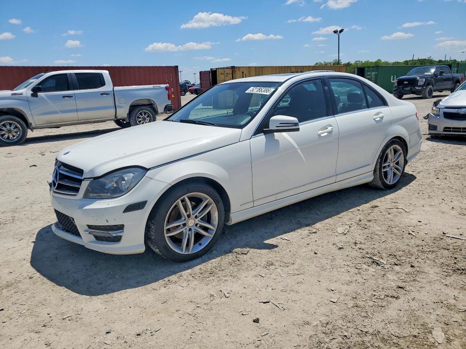 Auction sale of the 2014 Mercedes-benz C, vin: WDDGF4HBXER303337, lot number: 52186386