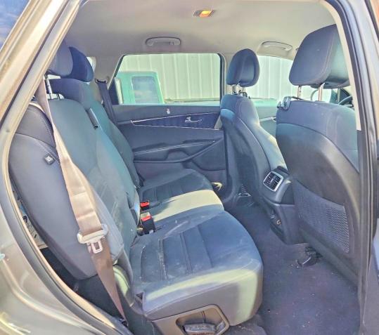 2016 Kia Sorento მანქანა იყიდება აუქციონზე, vin: 5XYPG4A37GG077222, აუქციონის ნომერი: 52219826
