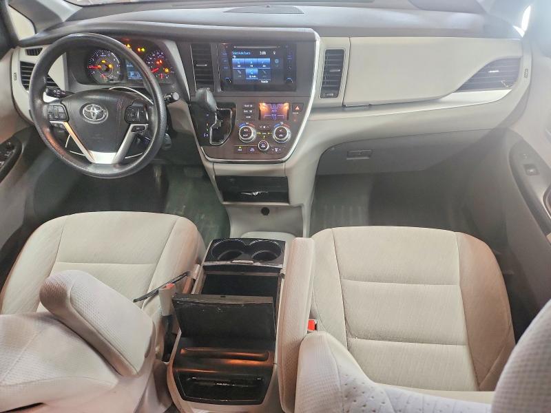 52029746 :رقم المزاد ، 5TDKK3DC1FS677248 vin ، 2015 Toyota Sienna مزاد بيع