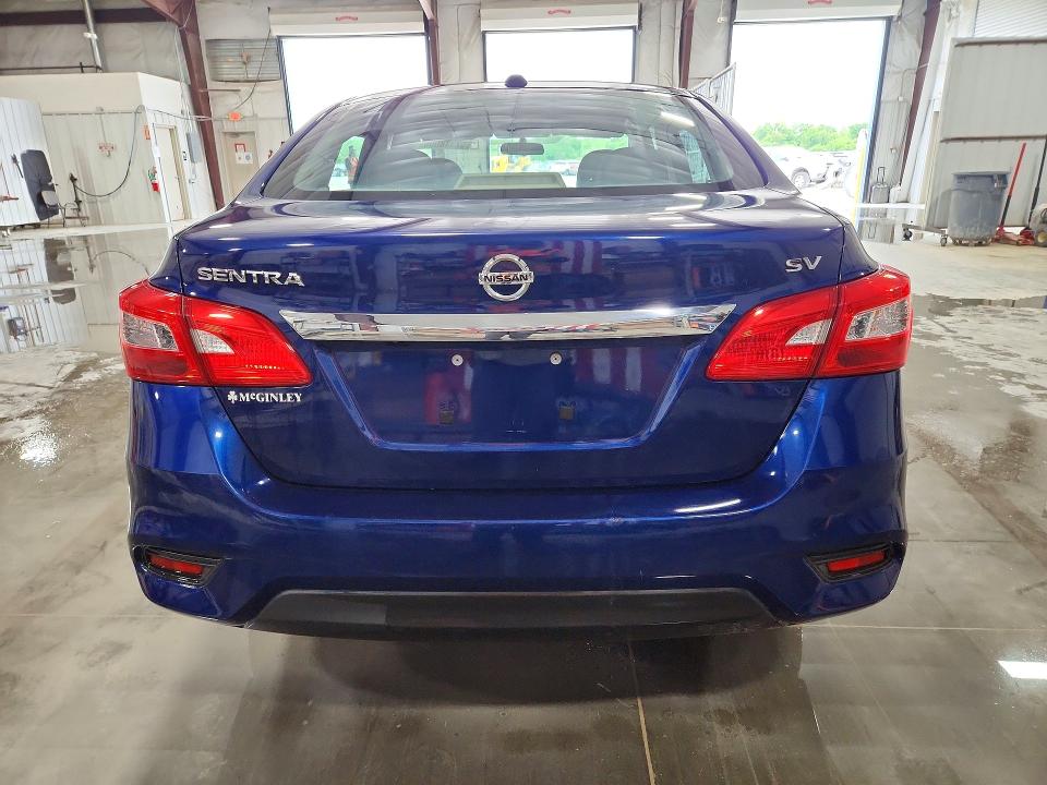 52318006 :رقم المزاد ، 3N1AB7AP3JL658275 vin ، 2018 Nissan Sentra مزاد بيع