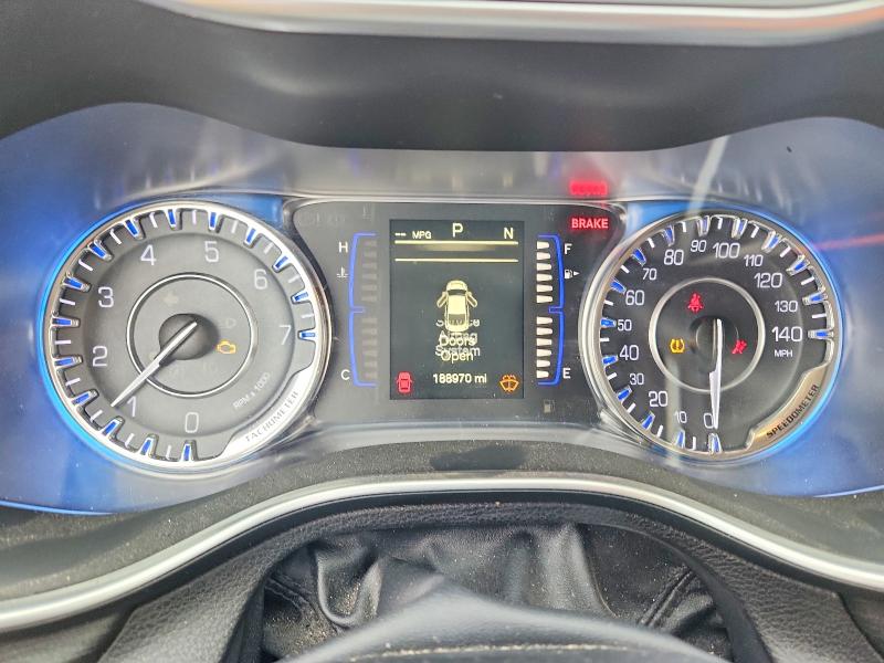 54602916 :رقم المزاد ، 1C3CCCAB7GN170489 vin ، 2016 Chrysler 200 مزاد بيع