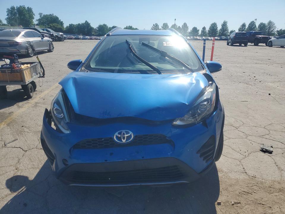 53379166 :رقم المزاد ، JTDKDTB37J1614867 vin ، 2018 Toyota Prius C مزاد بيع