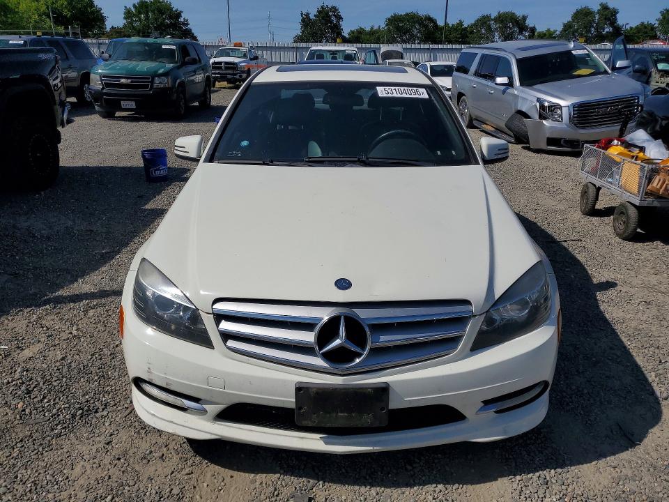 53104096 :رقم المزاد ، WDDGF5EB5BA511680 vin ، 2011 Mercedes-benz C مزاد بيع