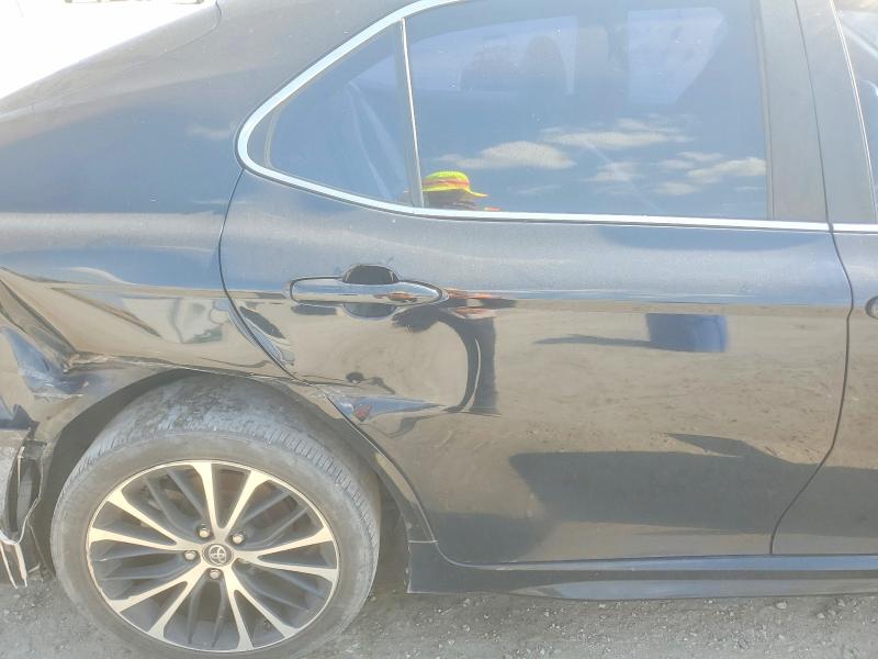 Продаж на аукціоні авто 2018 Toyota Camry, vin: 4T1B11HK0JU030669, номер лоту: 53981566