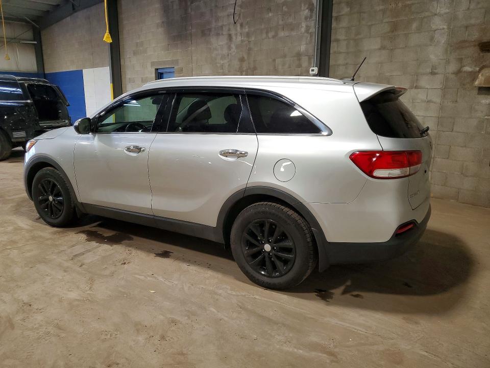 53603496 :رقم المزاد ، 5XYPG4A51JG406411 vin ، 2018 Kia Sorento مزاد بيع