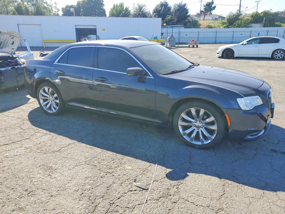 Продажа на аукционе авто 2019 Chrysler 300, vin: 2C3CCAAG7KH547940, номер лота: 54418836
