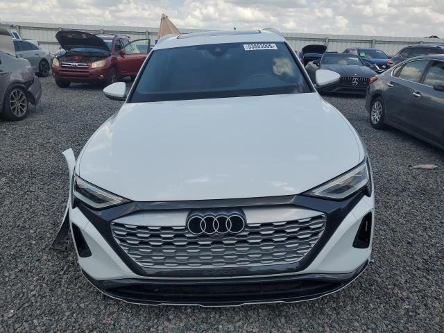 2024 Audi Q8 E-tron მანქანა იყიდება აუქციონზე, vin: WA15AAGE5RB032111, აუქციონის ნომერი: 53883006