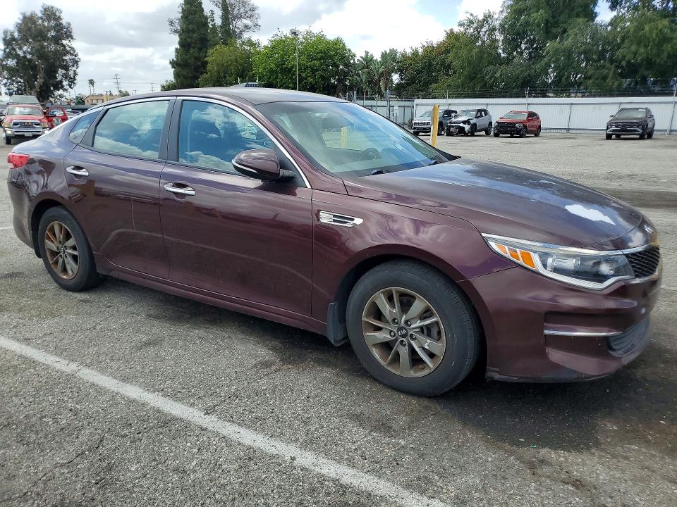 2016 Kia Optima მანქანა იყიდება აუქციონზე, vin: 5XXGT4L18GG029627, აუქციონის ნომერი: 53204566