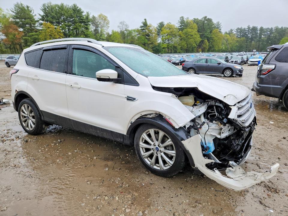 53720796 :رقم المزاد ، 1FMCU9J92HUE82960 vin ، 2017 Ford Escape مزاد بيع