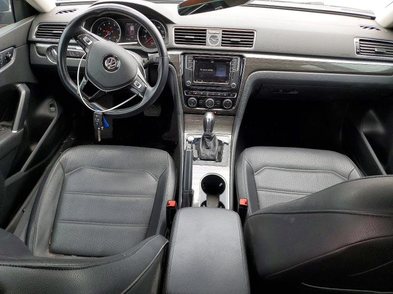 52432246 :رقم المزاد ، 1VWGT7A31HC038433 vin ، 2017 Volkswagen Passat مزاد بيع