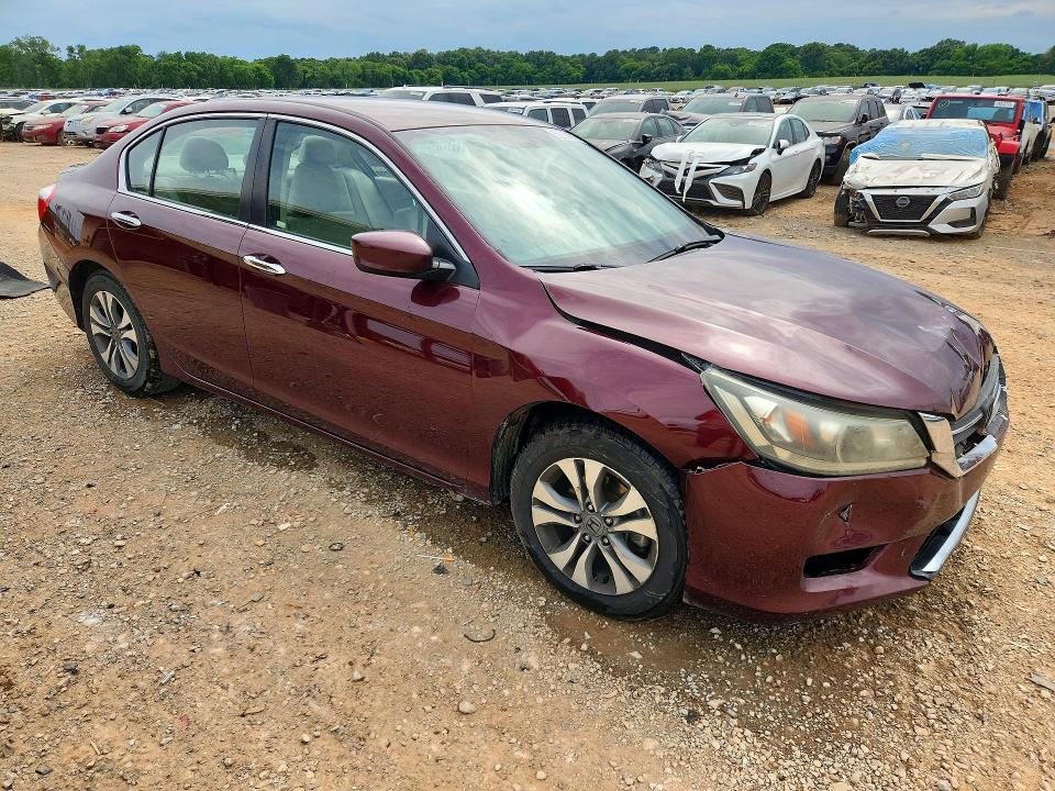 52554316 :رقم المزاد ، 1HGCR2F33FA172124 vin ، 2015 Honda Accord مزاد بيع