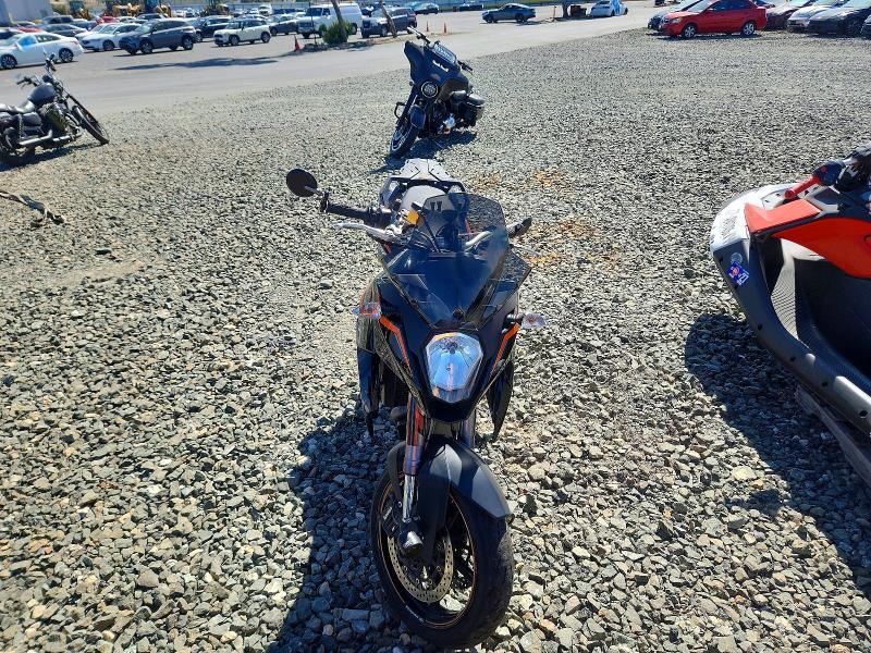 53358486 :رقم المزاد ، VBKVS9405DM996889 vin ، 2013 Ktm 990 مزاد بيع