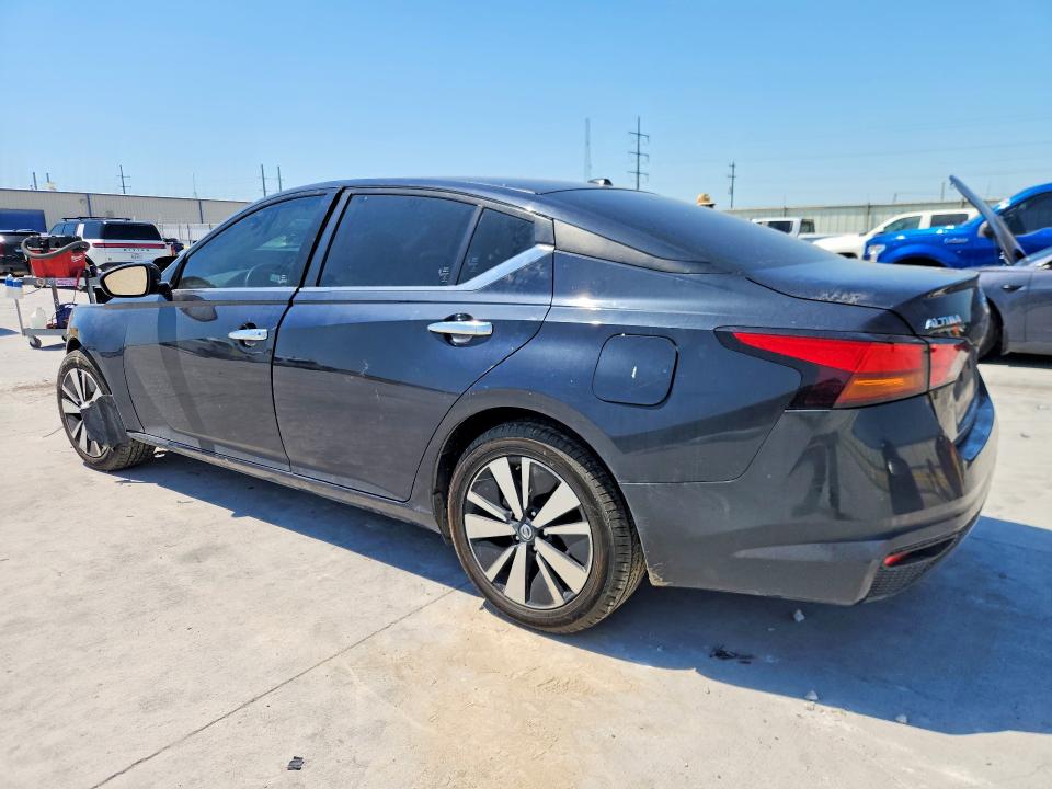 Продажа на аукционе авто 2022 Nissan Altima, vin: 1N4BL4DV5NN393779, номер лота: 53533066