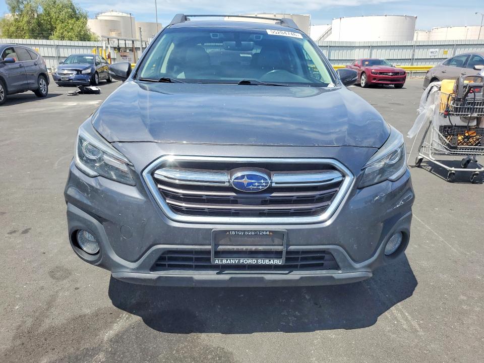 55204746 :رقم المزاد ، 4S4BSANC7J3252898 vin ، 2018 Subaru Outback مزاد بيع