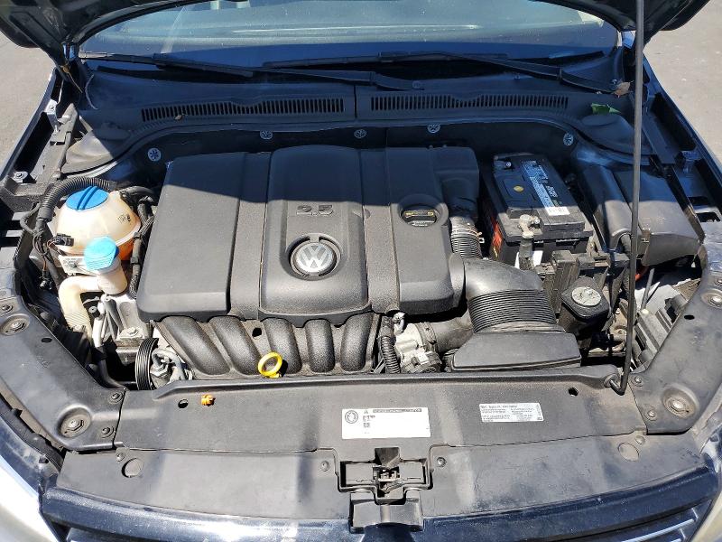 53928626 :رقم المزاد ، 3VWDP7AJ2DM439990 vin ، 2013 Volkswagen Jetta مزاد بيع
