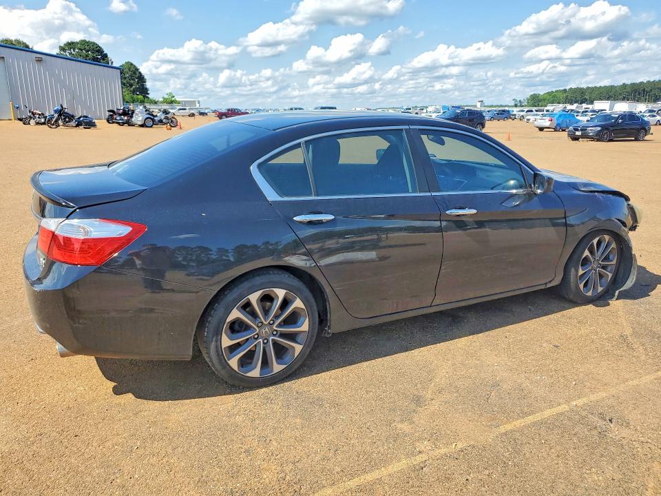 54911216 :رقم المزاد ، 1HGCR2F59FA264727 vin ، 2015 Honda Accord مزاد بيع