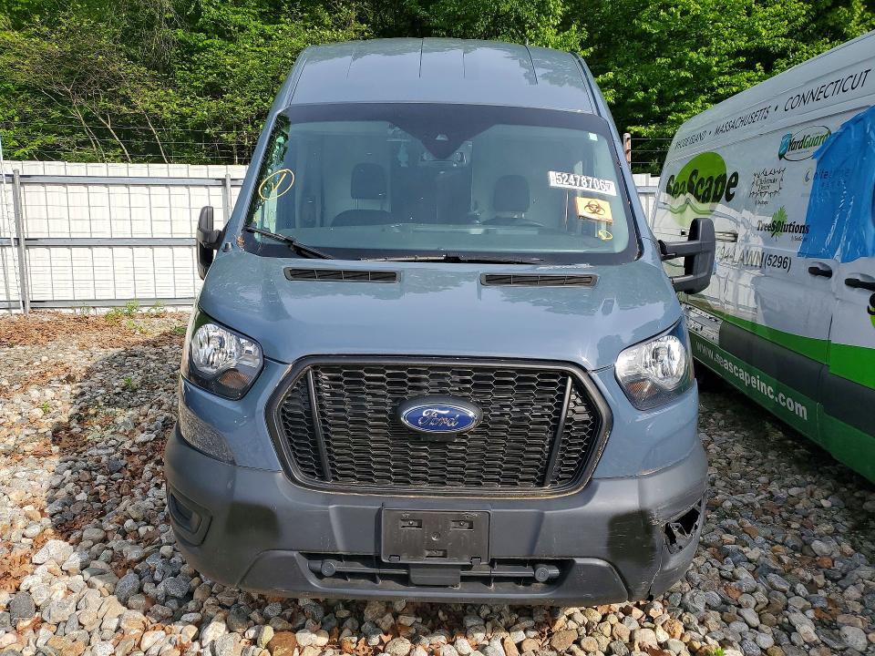 52478706 :رقم المزاد ، 1FTBR3X84MKA83082 vin ، 2021 Ford Transit مزاد بيع