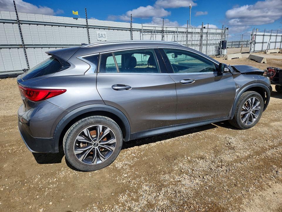 51873386 :رقم المزاد ، SJKCH5CR4HA026567 vin ، 2017 Infiniti Qx30 مزاد بيع